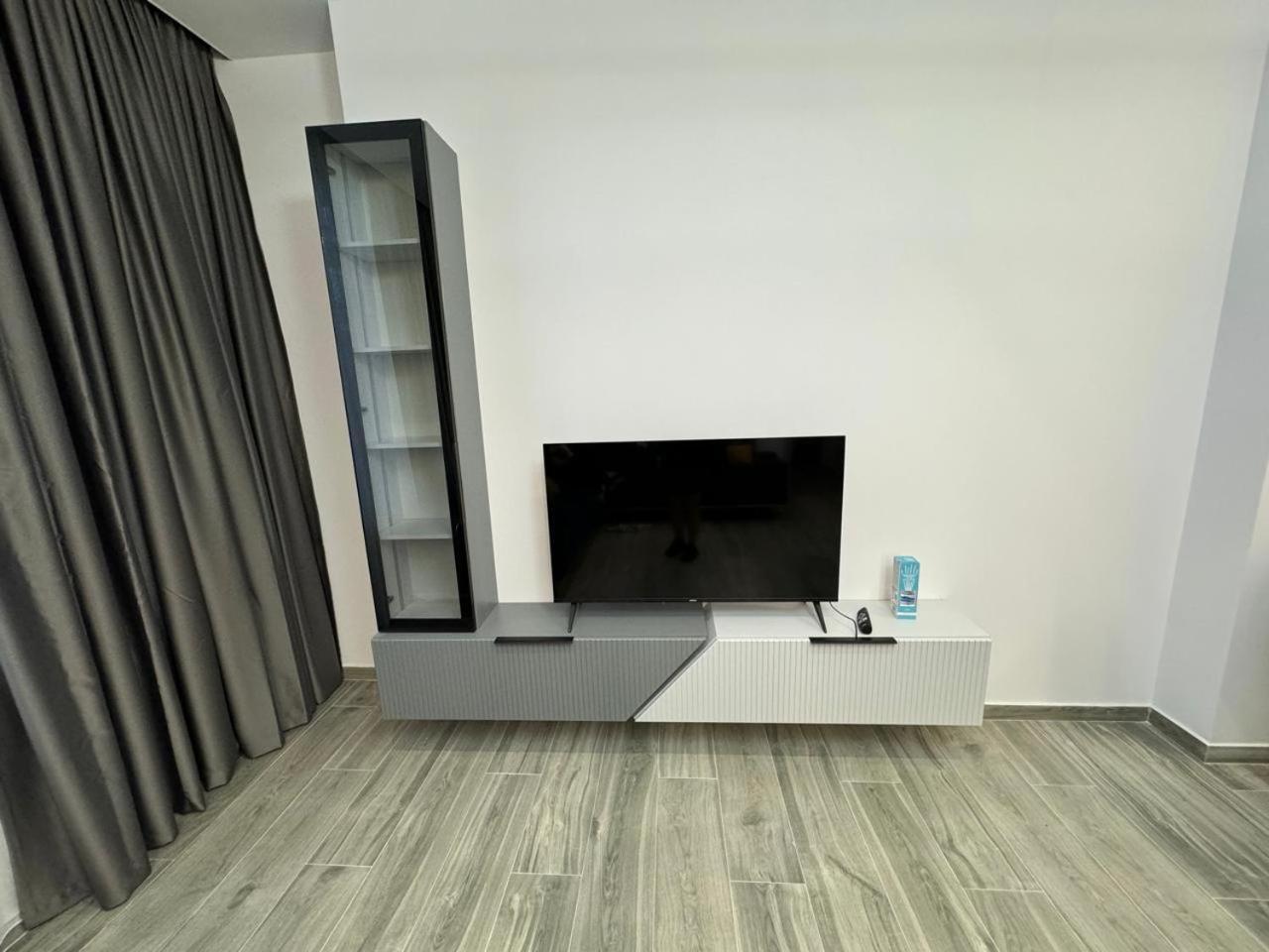Isla'S Luxurious Seaside Apartments Durres Exterior photo
